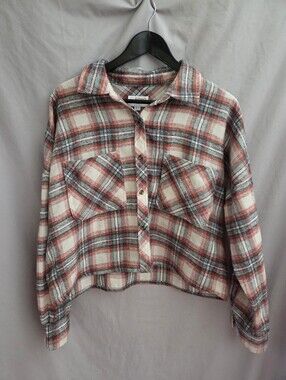 Sonoma Cream, Salmon & Gray Plaid Button-Front Cropped Shirt